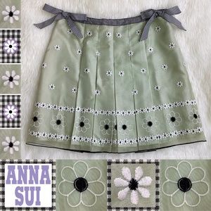 Vintage Anna Sui Embroidered Pleated Pastel Green Silk Daisy Gingham Mini Skirt